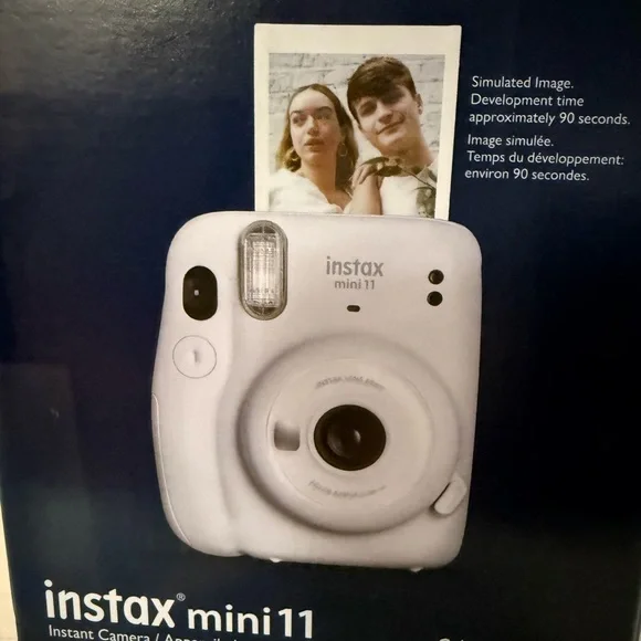 Fujifilm Instax Mini 9 Instant Camera Package - Picture 4 of 6